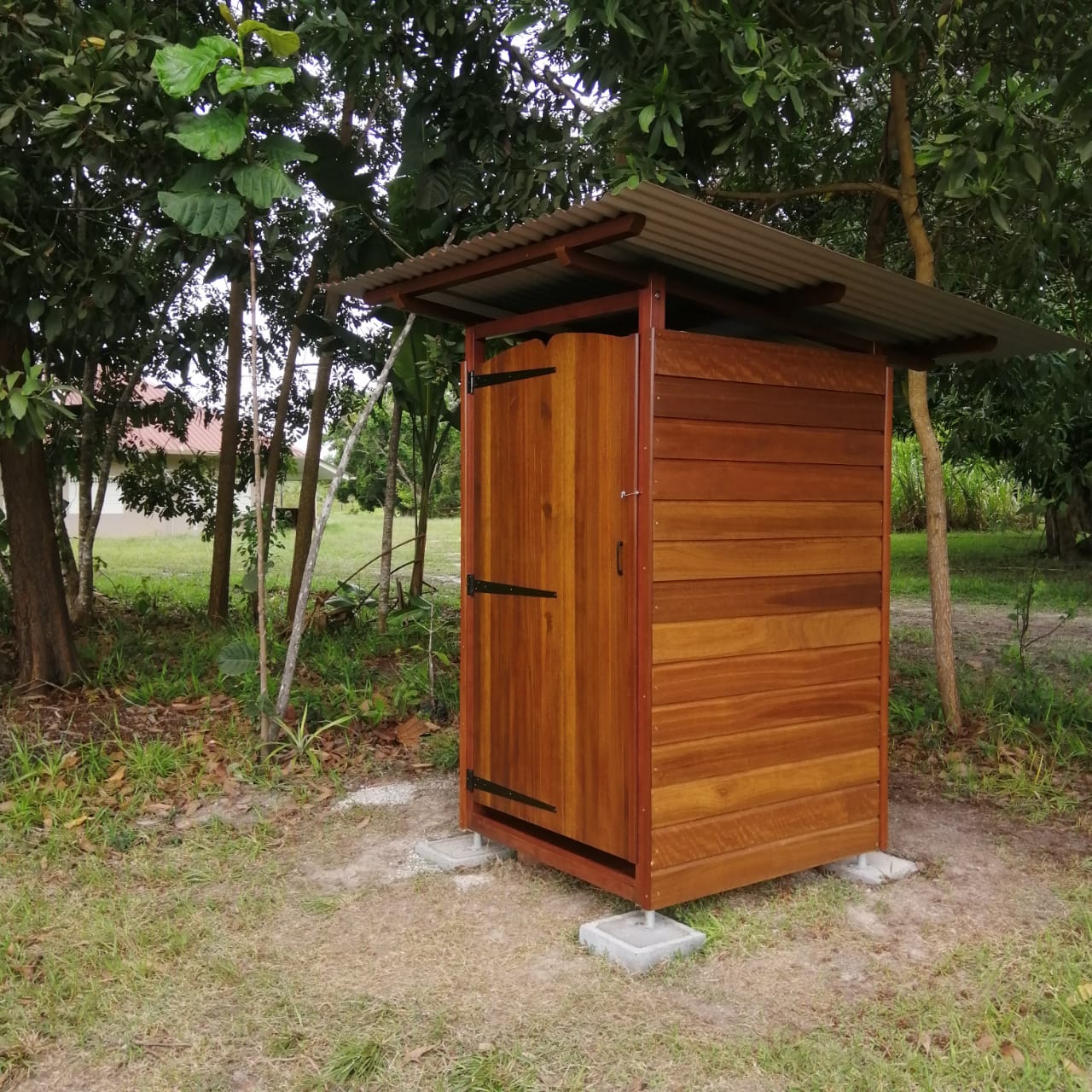 Toilette sèche mobile Ebeno Bwa